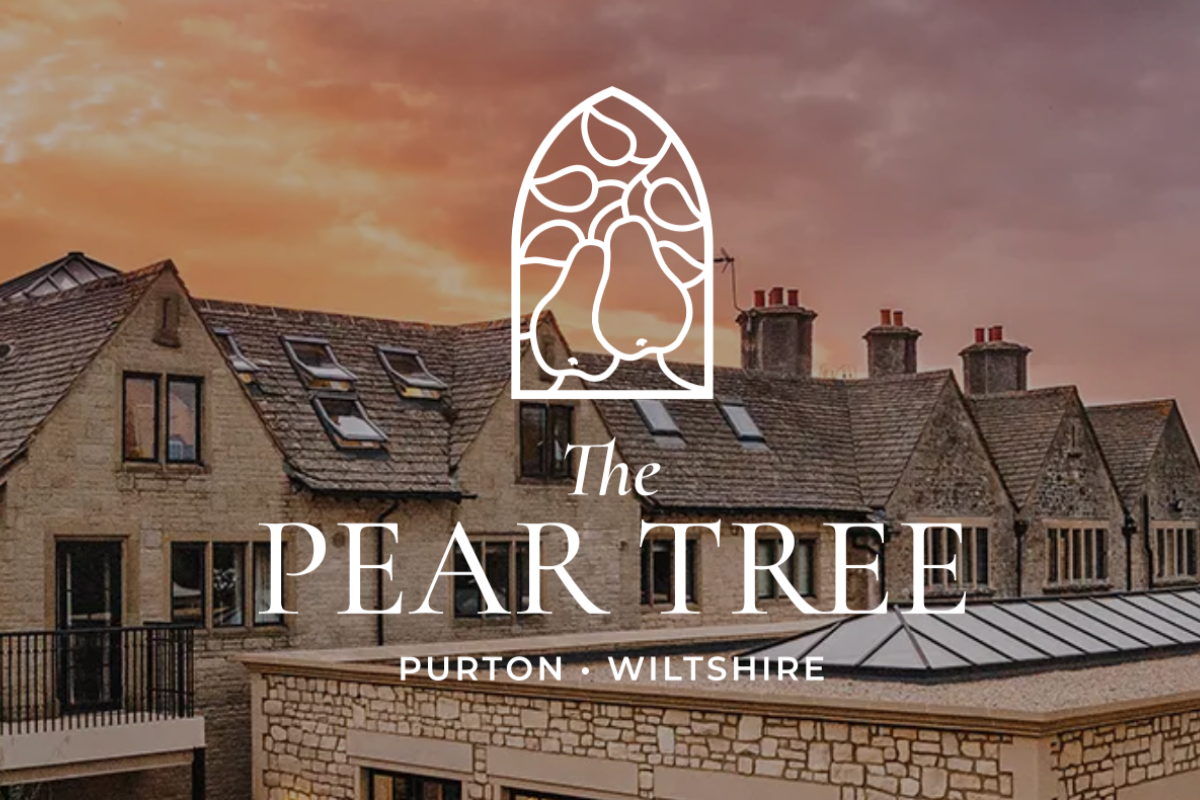 Wedding magician at The Pear Tree in Purton Wiltshire