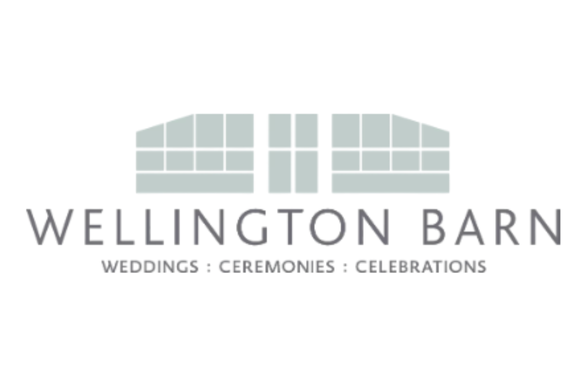 Wedding magician at Wellington Barn Wiltshire